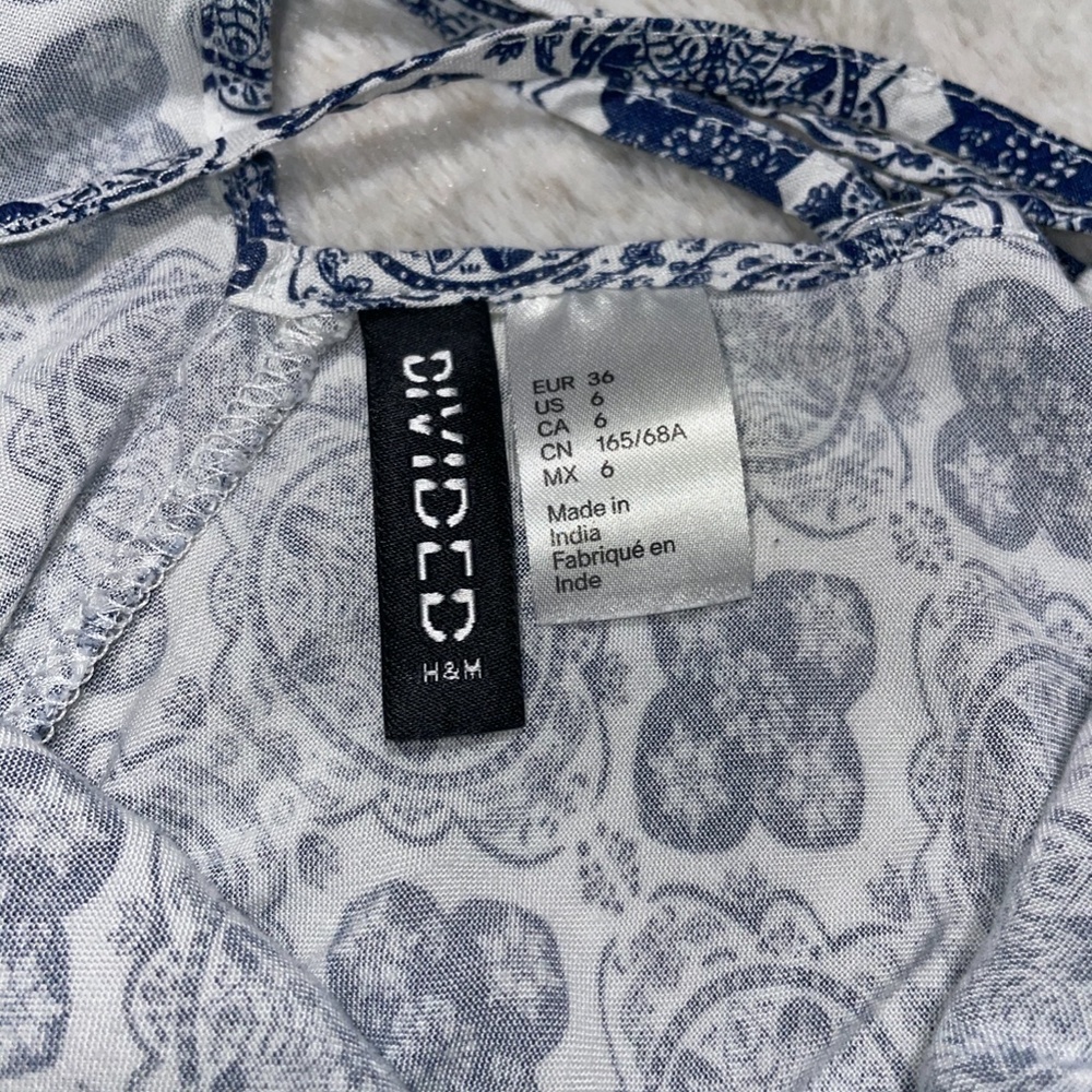 Patterned Romper - Picture 3 of 3